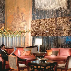 Mandarin Oriental, Otel